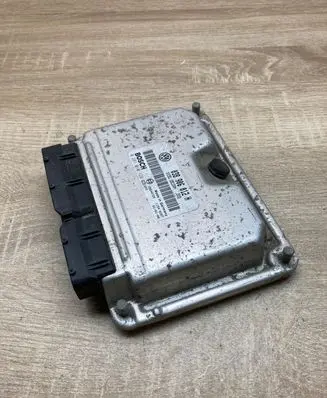 Skoda Octavia Mk1 (1U) Engine control unit/module ECU 038906012H 0281010129