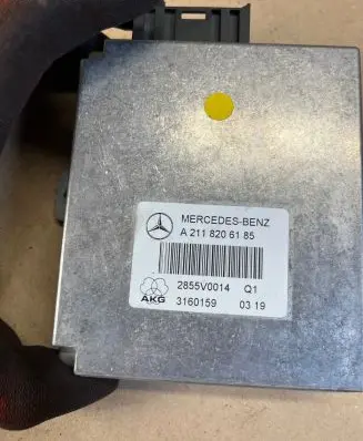 Mercedes-Benz E W211 Bluetooth control unit module A2118206185 2855V0014 3160159