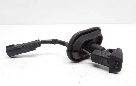 Volvo XC70 Windshield washer spray nozzle 30786027
