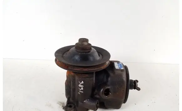 Mercedes-Benz SL R107 Power steering pump