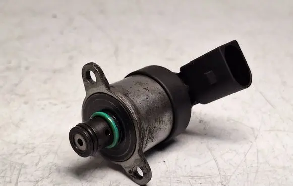 BMW 3 E46 Fuel pressure sensor 0928400560 13517787186