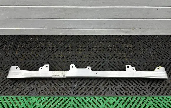 BMW 2 Active Tourer U06 Front bumper support beam 8737263