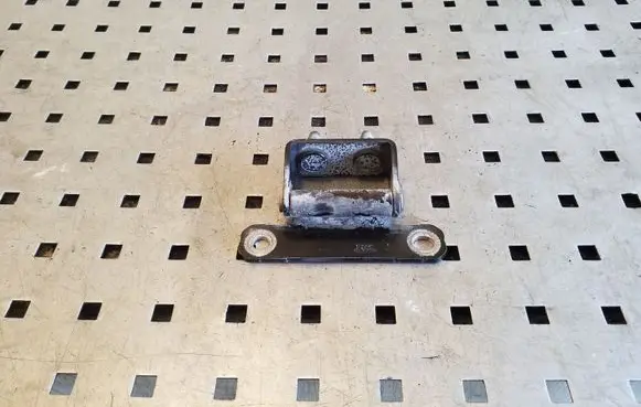 KIA Sorento Tailgate/trunk/boot hinge