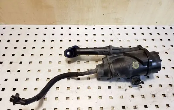 Opel Zafira C Oil breather separator 55575980