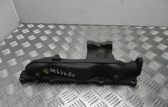 Mazda 6 Exhaust manifold R2AAK49809 VD11970