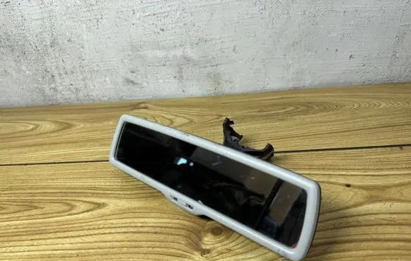 Volkswagen Golf VI Rear view mirror (interior) 