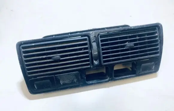 Volkswagen Golf IV Dash center air vent grill 1j0819728c 1j0819736c