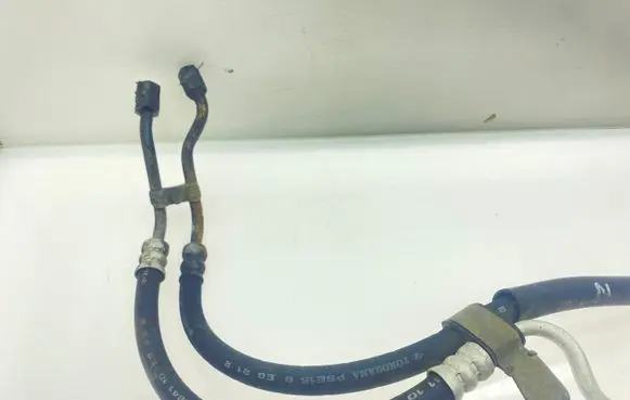 Power steering hose/pipe/line