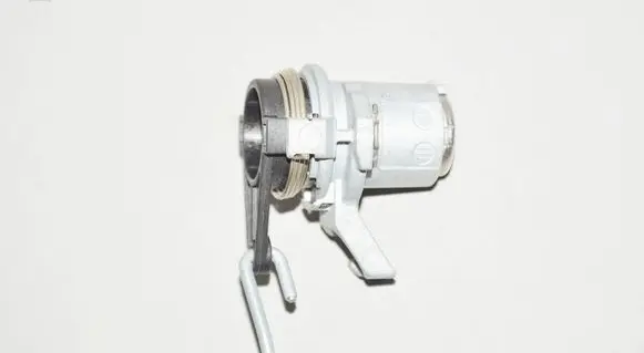 BMW 7 G11 G12 Front door lock (next to the handle) 7407999