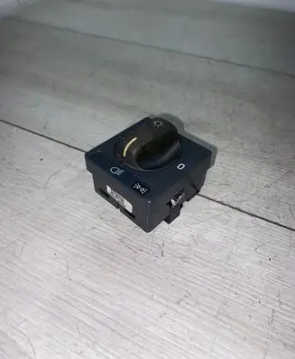 Volvo V70 Light switch 8622022