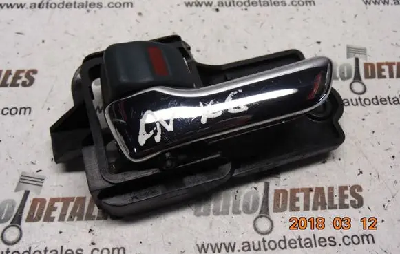 Toyota Avensis T220 Rear door interior handle