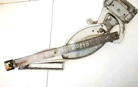 Volkswagen PASSAT B3 Sliding door window regulator with motor 357837402