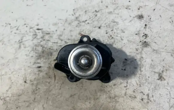 BMW 5 F10 F11 Intake manifold valve actuator/motor 10213510 8506410