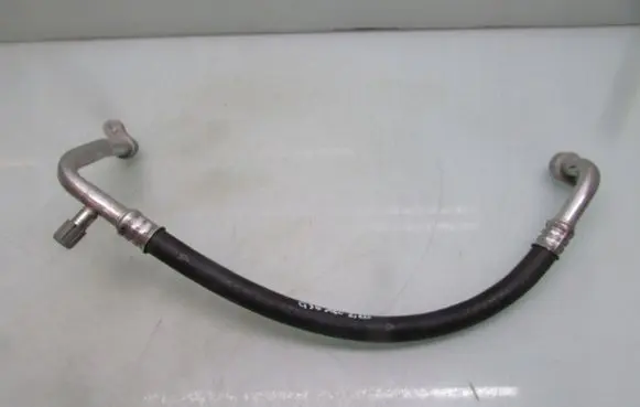 Infiniti Q30 Air conditioning (A/C) pipe/hose 924805DC3A