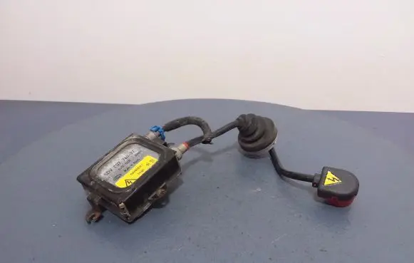 KIA Opirus Voltage converter/converter module 5DV007760-37