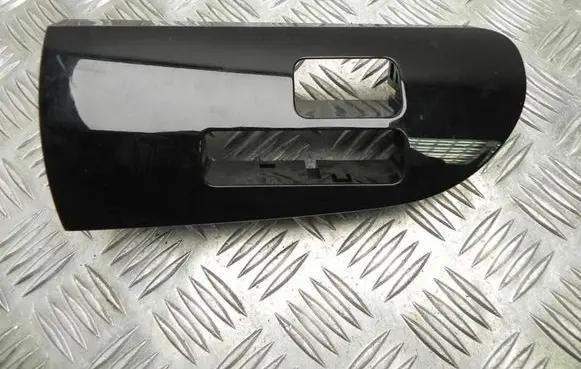 Toyota Prius (XW50) Radio/GPS head unit trim 5547047010 I11269