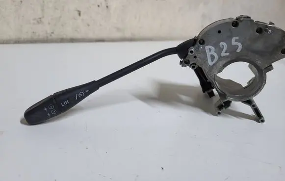 Mercedes-Benz E W211 Cruise control stalk A1715402445 30S01310700 SN64024008