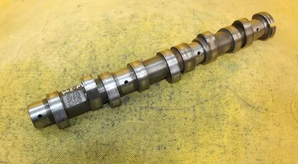 Mercedes-Benz E W211 Camshaft 