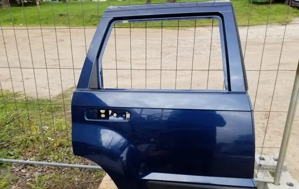 Jeep Grand Cherokee (WK) Rear door