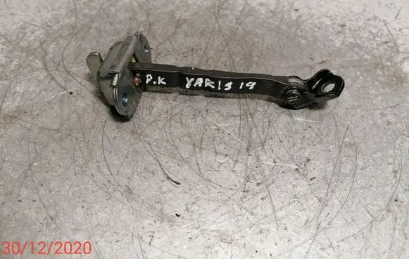 Toyota Yaris Front door check strap stopper