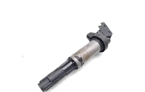 BMW X3 E83 High voltage ignition coil 0221504100