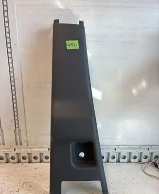 Iveco Daily 4th gen (B) pillar trim (bottom) 361000500 363000500 346000500