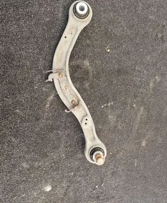 Land Rover Discovery 5 Rear control arm CPLA5501