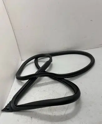 Maserati Levante Front door rubber seal 2DX-670032870