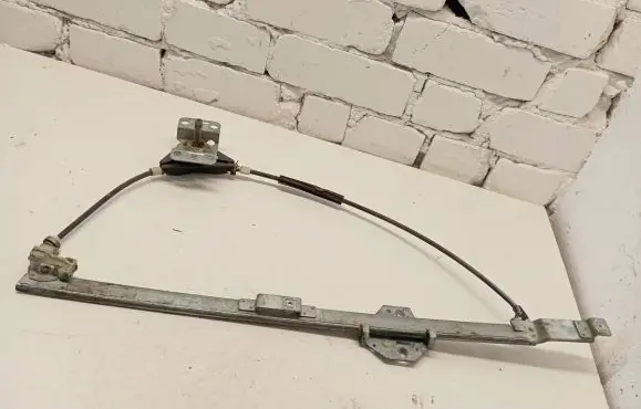 Volkswagen Transporter - Caravelle T4 Front door manual window regulator 701837501B