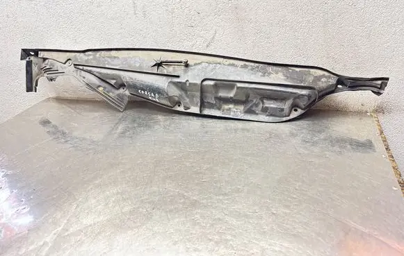 Opel Corsa D Wiper trim 13313223 600002190