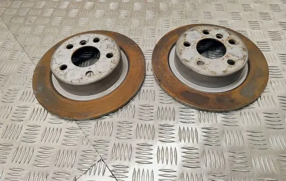 BMW 2 F46 Rear brake disc