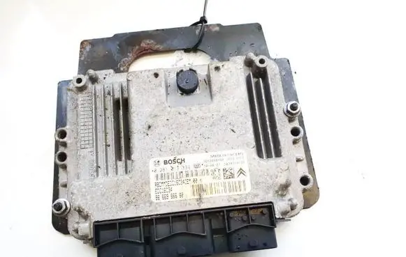 Citroen C4 I Picasso Engine control unit/module 0281013334 9666986680