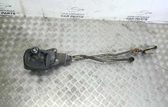 Volkswagen PASSAT B5.5 Gear shifter/selector 