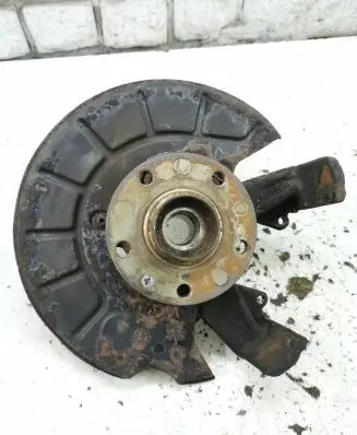 Skoda Octavia Mk2 (1Z) Front wheel hub