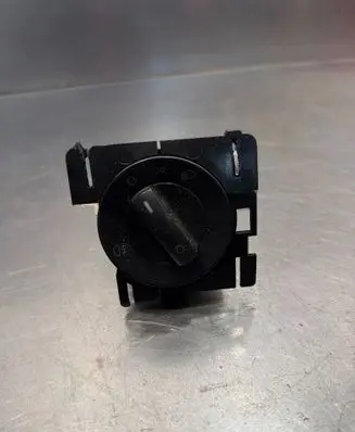 Volkswagen Polo IV 9N3 Light switch 6Q0941531B