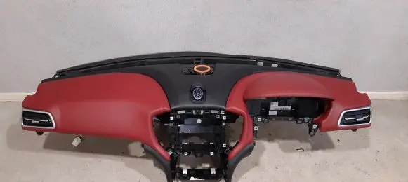 Maserati Ghibli Dashboard 06700196650