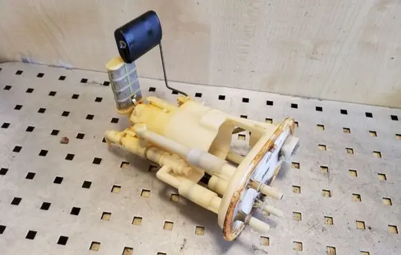 Fuel level sensor