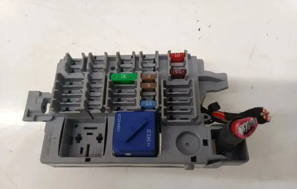 BMW 5 G30 G31 Fuse module 9350314