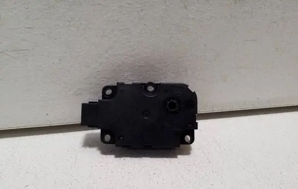 Porsche Taycan 9J1 Air flap motor/actuator 10789Z0300001 ZBAT0103D01 HEUT0045K