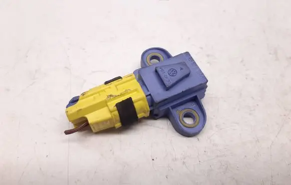 Volkswagen Golf V Airbag deployment crash/impact sensor 1K0955557A