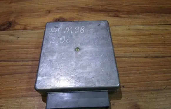 Mazda 626 Engine control unit/module f7ff12a650fd tpm3