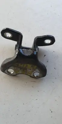 Toyota Prius (XW30) Front door lower hinge 