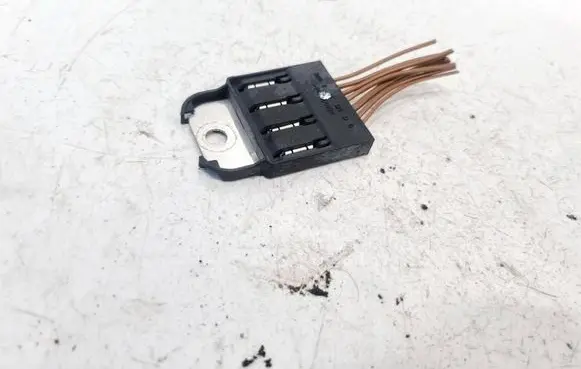 BMW 3 F30 F35 F31 Fuse 8364523