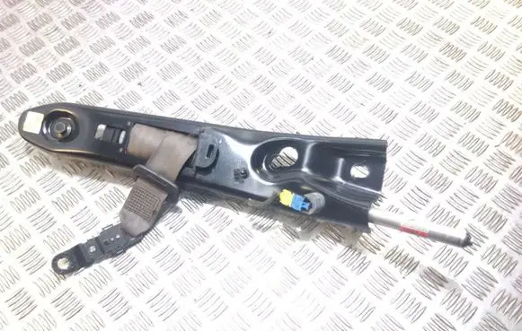 Volvo XC90 Front seatbelt 8686632