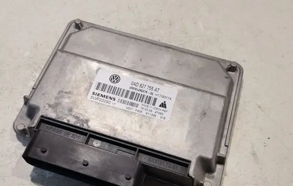 Volkswagen Touareg I Gearbox control unit/module 0AD927755AT 5WP22090
