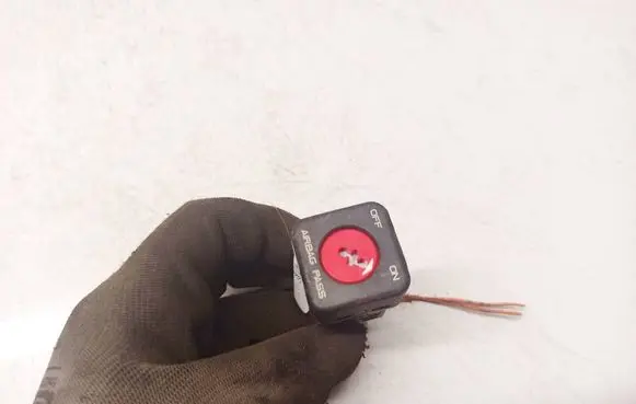 Citroen C5 Passenger airbag on/off switch 95835 95835T02