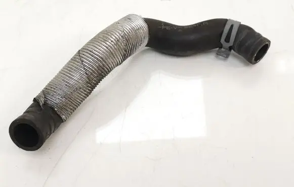 Volkswagen Golf V Engine coolant pipe/hose 3C0121157AA