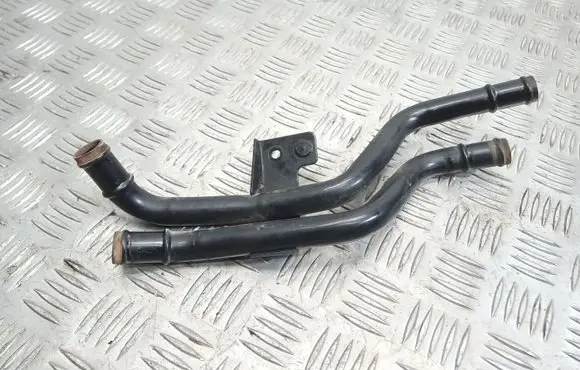 Land Rover Discovery 3 - LR3 Engine coolant pipe/hose