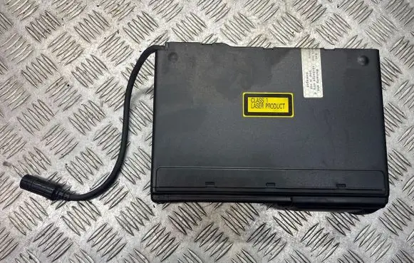 Audi A6 S6 C5 4B CD/DVD changer 4B0035111
