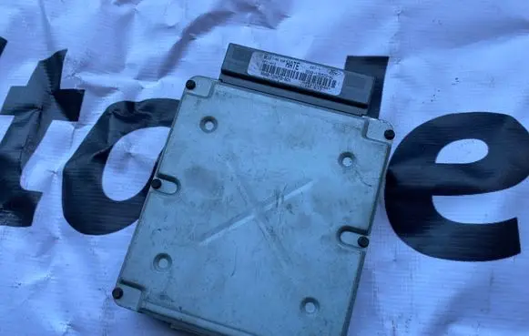 Ford Focus Engine control unit/module 98AB12A650BGH 98AB12A650